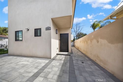 8334 Calvin Ave, Northridge, CA, 91324-4210 | Card Image