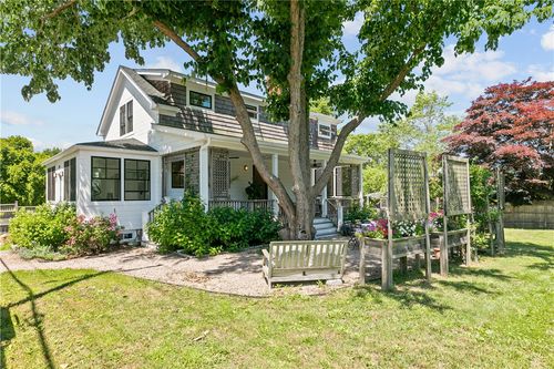 76 Van Zandt Ave, Newport, RI, 02840-1631 | Card Image