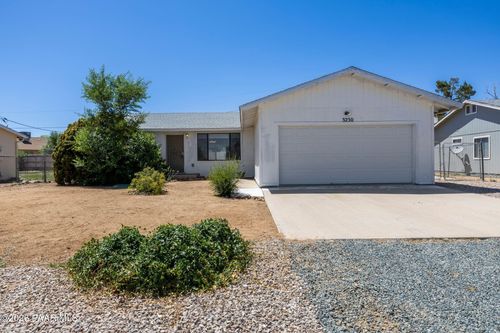 3230 N Bumblebee Dr, Prescott Valley, AZ, 86314-4900 | Card Image