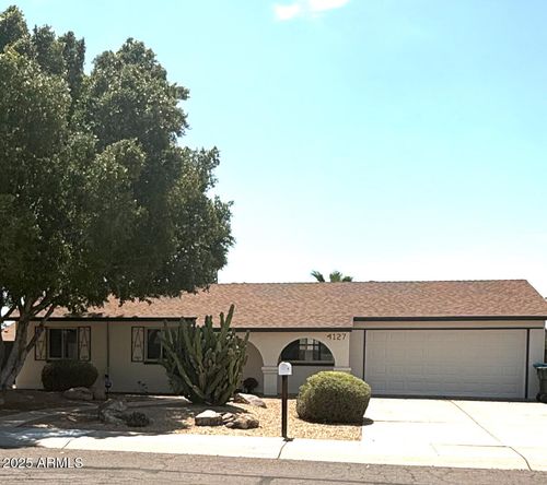 4127 W Paradise Dr, Phoenix, AZ, 85029-2916 | Card Image