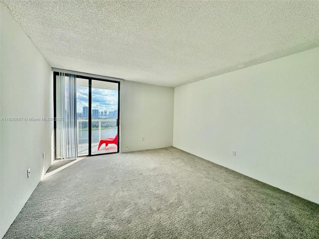 APT-1906 - 3675 N Country Club Dr, Condo with 2 bedrooms, 2 bathrooms and null parking in Aventura FL | Image 16