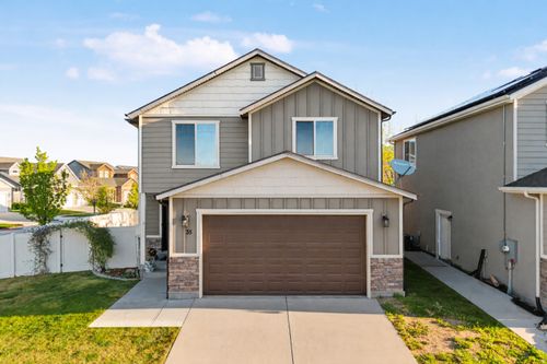 35 E Water Ln, Vineyard, UT, 84059-5643 | Card Image