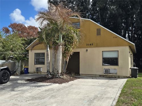 3162 Se Hawthorne St, Stuart, FL, 34997-5330 | Card Image