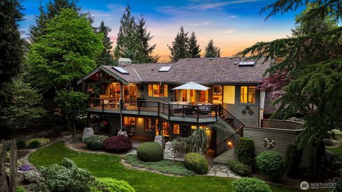 8789 Wood Duck Way, Blaine, WA, 98230-5703 | Card Image