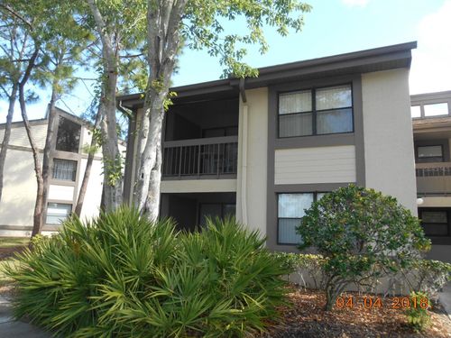284 Woodlake Wynde, OLDSMAR, FL, 34677-2184 | Card Image