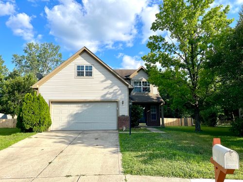 6389 Hillview Cir, Fishers, IN, 46038-2089 | Card Image