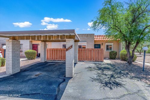 729 S Pantano Pkwy, Tucson, AZ, 85710-5871 | Card Image