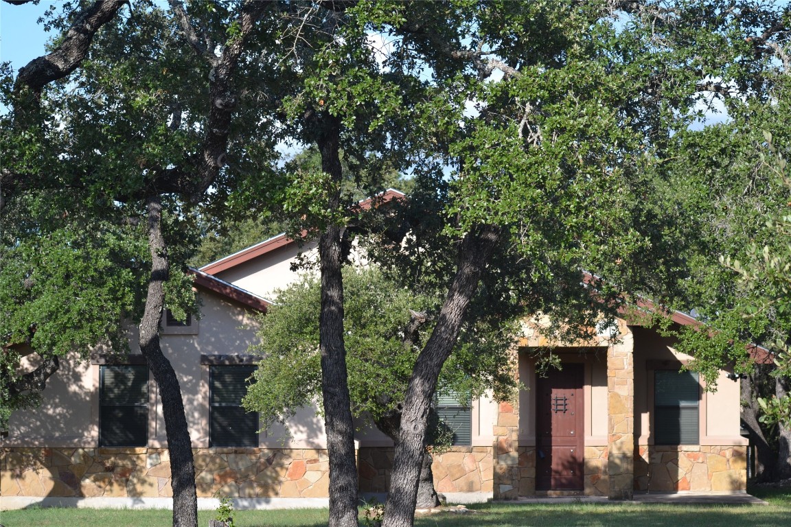 Tomahawk Trl, Liberty Hill, TX 78642