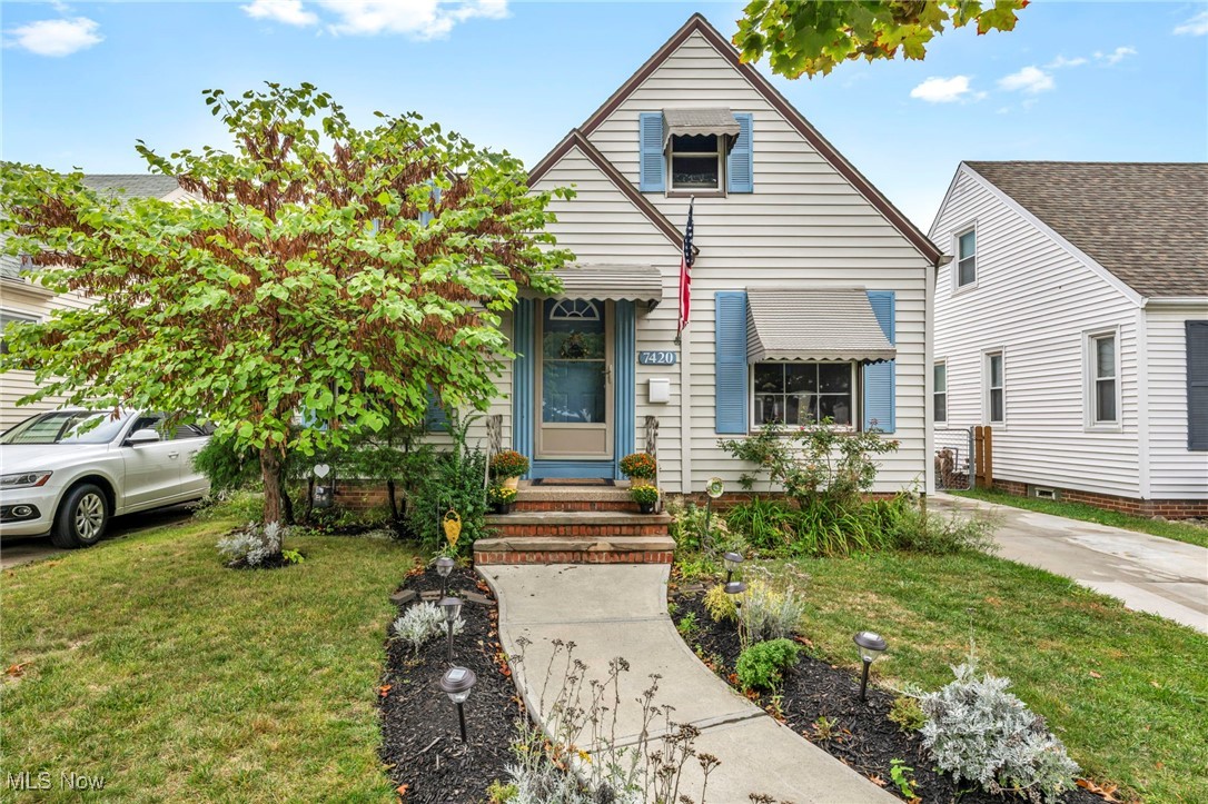 Woodhaven Ave, Brooklyn, OH 44144