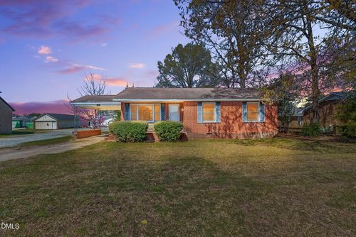 1020 S Pollock St, Selma, NC, 27576-2932 | Card Image