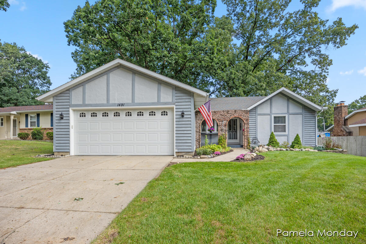 Woodhill Ct, Wyoming, MI 49509