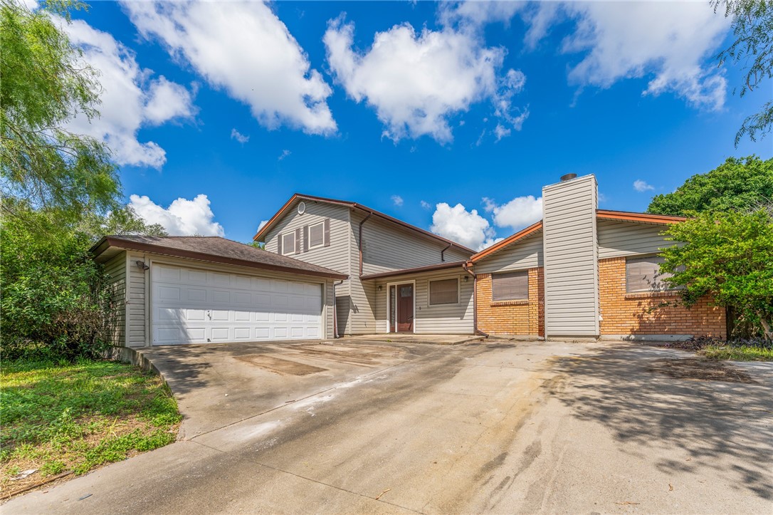 Birdwood Cir, Corpus Christi, TX 78410