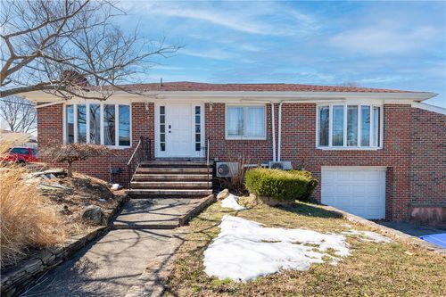 928 Admiral St, Providence, RI, 02904-1919 | Card Image