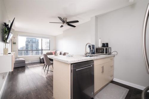 2505-1189 Howe St, Vancouver, BC, V6Z2X4 | Card Image
