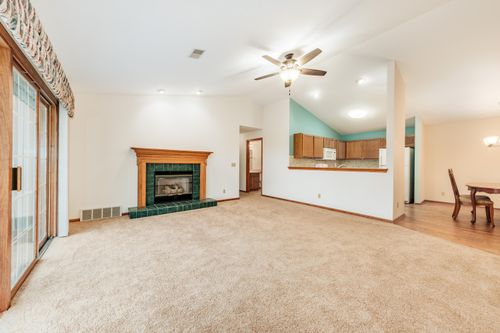 1787 White Pine Ct, Grafton, WI, 53024-2966 | Card Image