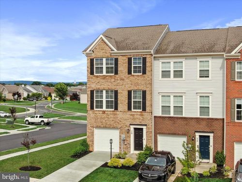 78 Stratton Dr, CHARLES TOWN, WV, 25414-1325 | Card Image
