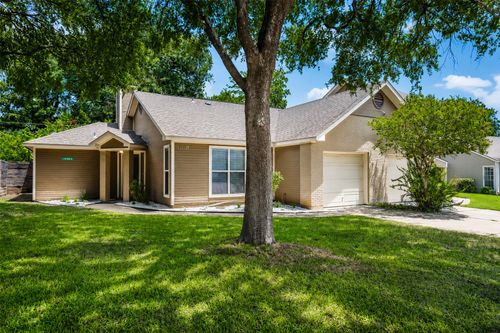 a-1302 Danbury Sq, Austin, TX, 78723-1856 | Card Image