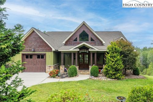 5378 Oak Crest Ln, Lenoir, NC, 28645-6787 | Card Image