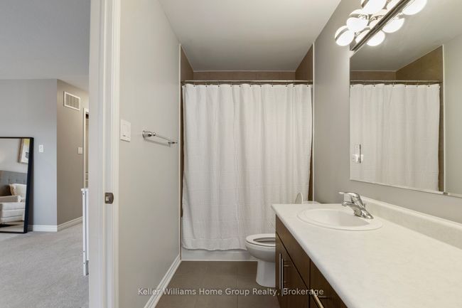 173 W Oak Trail, House attached with 3 bedrooms, 3 bathrooms and 1 parking in Kitchener ON | Image 31