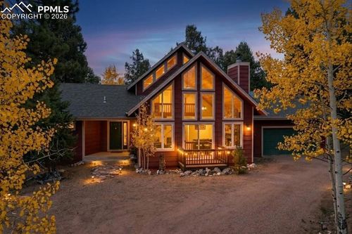 938 Spring Valley Ln, Florissant, CO, 80816-9222 | Card Image