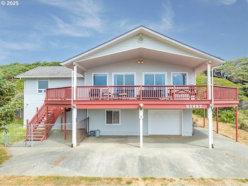 93997 Pebble Pl, Gold Beach, OR, 97444-7820 | Card Image