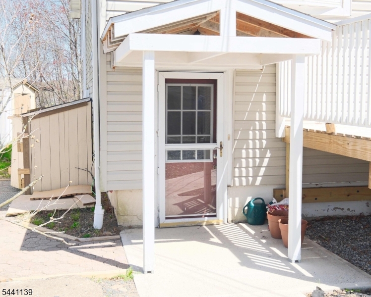 Residential Income in West Milford Twp. 3