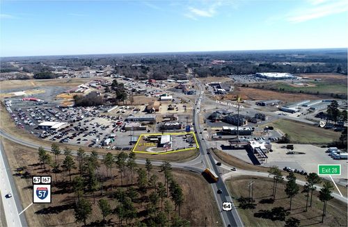 2414 W Center St, Beebe, AR, 72012-2019 | Card Image