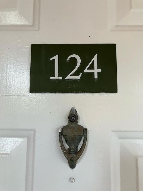apt-124-5200 31st Ave, FORT LAUDERDALE, FL, 33309-2512 | Card Image