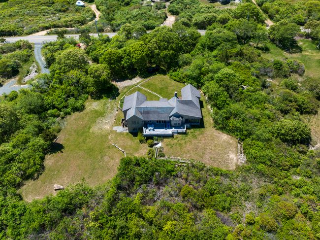 370 Lighthouse Rd, House other with 4 bedrooms, 3 bathrooms and null parking in Aquinnah MA | Image 10
