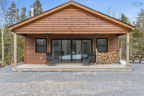 366 Loon Lake Dr, Aylesford, NS, B0P1C0 | Card Image