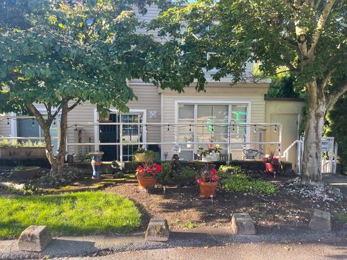 8-1169 Vidal St, White Rock, BC, V4B3T4 | Card Image