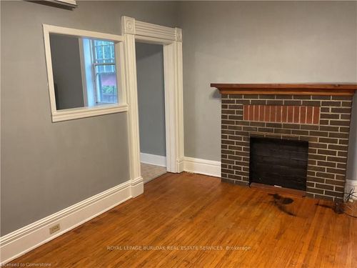 2-303 E 19th St, Hamilton, ON, L9A4S6 | Card Image