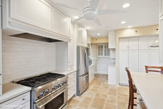 5B - 3800 N Lake Shore Dr, Condo with 3 bedrooms, 3 bathrooms and 2 parking in CHICAGO IL | Image 12
