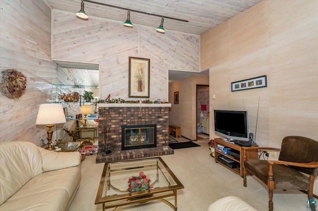 APT-206 - 20 Village Dr, Townhouse with 1 bedrooms, 2 bathrooms and null parking in Proctor MN | Image 4