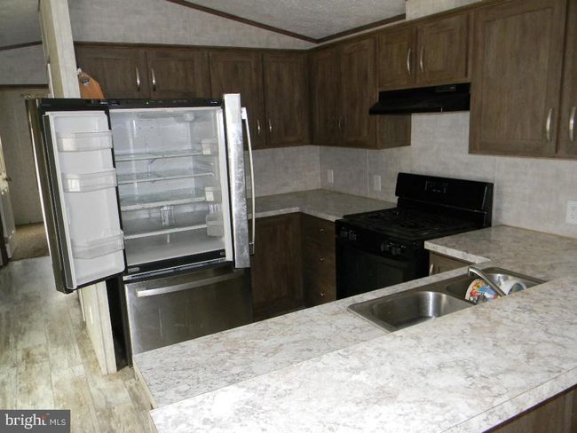 4 Kropf Ln, House other with 2 bedrooms, 1 bathrooms and null parking in SPARROWS POINT MD | Image 4