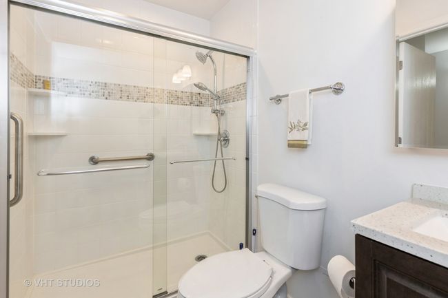 APT-108 - 800 Ridge Rd, Condo with 2 bedrooms, 1 bathrooms and null parking in Wilmette IL | Image 8