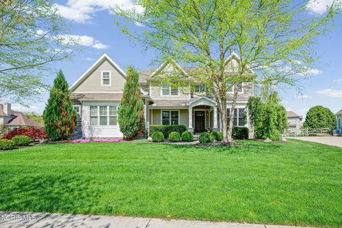 3832 Timber Valley Dr, Maumee, OH, 43537-8895 | Card Image