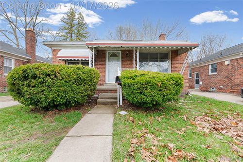 911 Sherbourne St, Inkster, MI, 48141-1381 | Card Image
