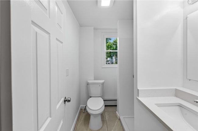 55 Warren St, Home with 5 bedrooms, 3 bathrooms and 5 parking in Providence RI | Image 7