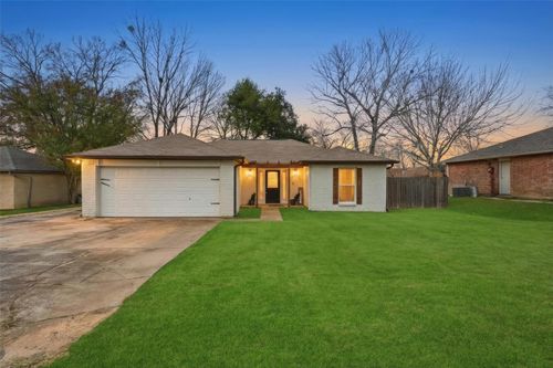 12675 Lake Conroe Hills Dr, Willis, TX, 77318-5335 | Card Image