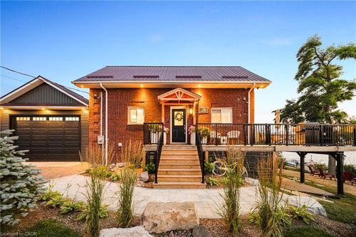 11 Fifth St, Dunsford, ON, K0M1L0 | Card Image