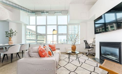 748-155 Dalhousie St, Toronto, ON, M5B2P7 | Card Image