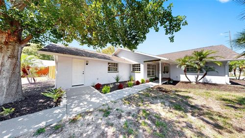 829 Riverside Dr, TARPON SPRINGS, FL, 34689-2333 | Card Image