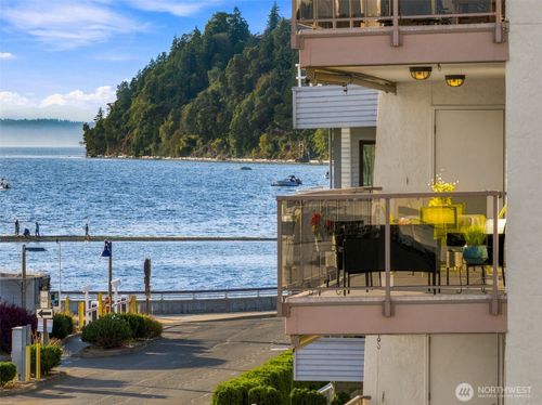 2c-22222 Dock Ave S, Des Moines, WA, 98198-4618 | Card Image