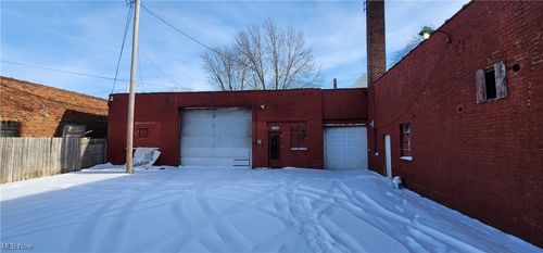 15542 Saint Clair Ave, Cleveland, OH, 44110-3064 | Card Image