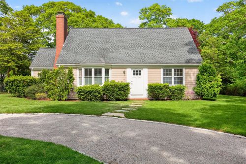 16 Maple Rd, Centerville, MA, 02632-3152 | Card Image