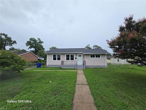 811 Hancock Ave, Portsmouth, VA, 23701-3346 | Card Image
