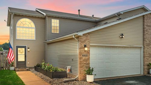 6822 Falcon Dr, Schererville, IN, 46375-4479 | Card Image