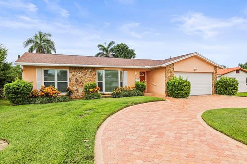 1112 40th Ave Ne, ST PETERSBURG, FL, 33703-5230 | Card Image