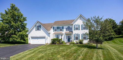 408 Country Edge Cir, DOWNINGTOWN, PA, 19335-4228 | Card Image